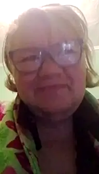 LusiyaGold5's cam snapshot