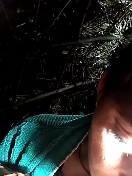 Cutsedi3's cam snapshot