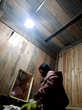 TRIEUTRIEU20's cam snapshot