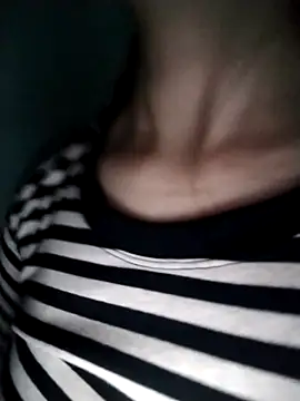 BeyeuCii99's cam snapshot