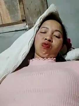 TRIEUTRIEU20's cam snapshot