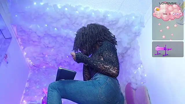 puca_ebony's cam snapshot