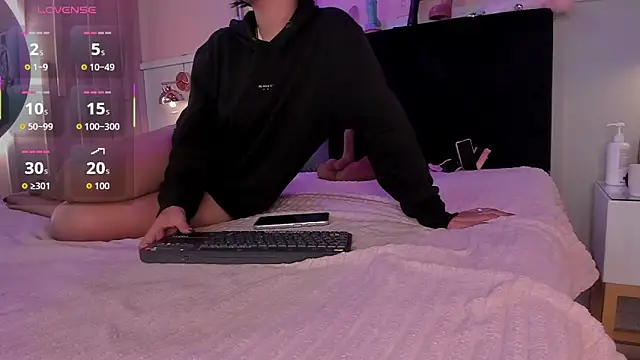 chloe_watson_'s cam snapshot