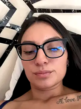 MiaKane99's cam snapshot