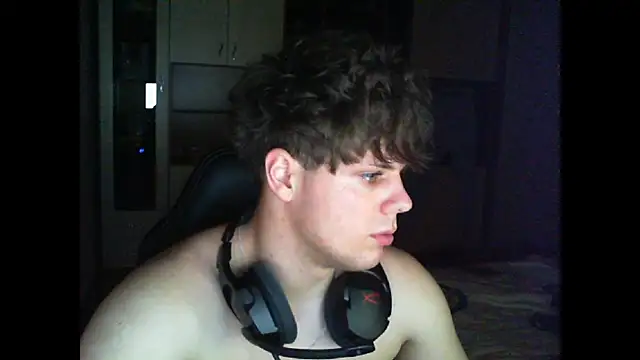 GymGuy0505's cam snapshot