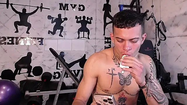 MrJustin_'s cam snapshot