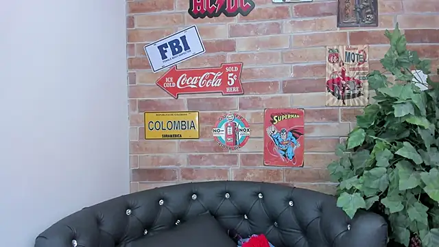 foxy_sharlotte's cam snapshot