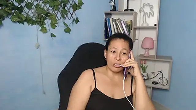 mature_martina's cam snapshot