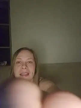 katiestevens live sex cam