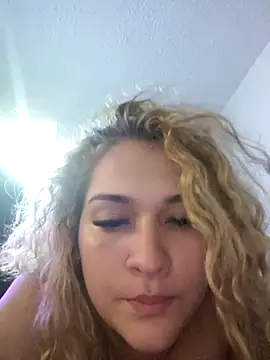 Sara_smiiith211 live sex cam