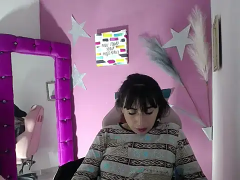 luisa_homes's cam snapshot