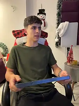 AdrianRinaldi live sex cam