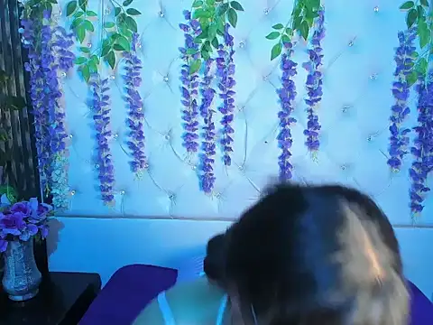 LILI_CANDIES69's cam snapshot