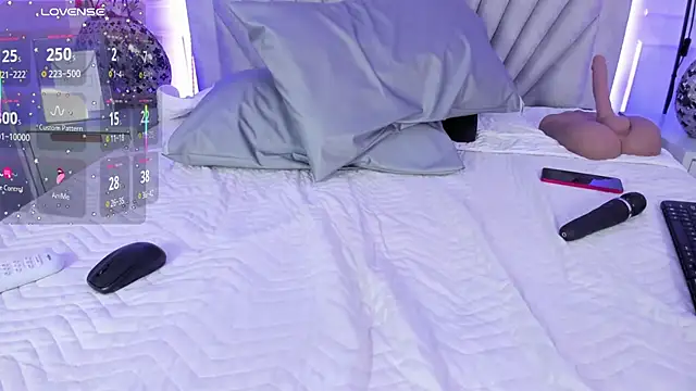 ShaylaDavis's cam snapshot