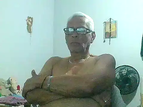 dirtysluttyfist's cam snapshot