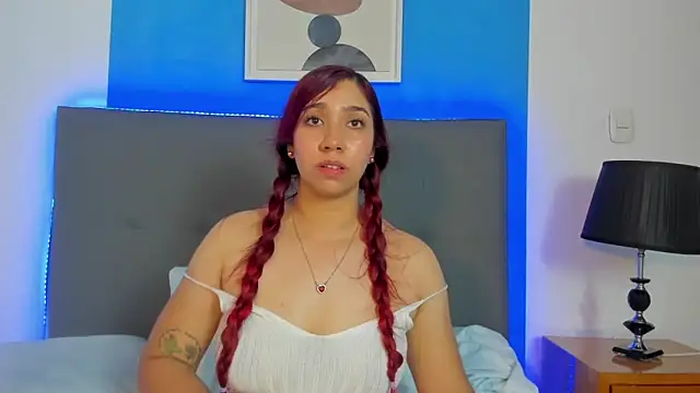 lia_violetta's cam snapshot