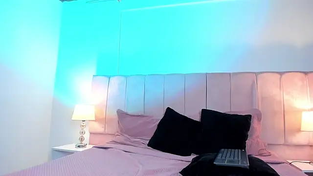 helena_1gv's cam snapshot