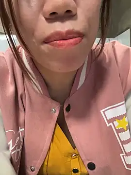 nhinhi-sexy's cam snapshot