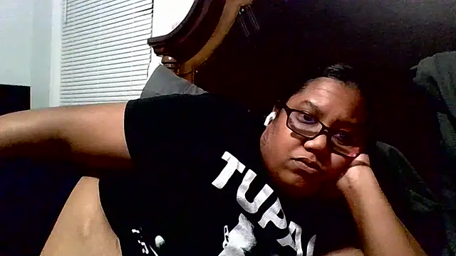 ebonyred's cam snapshot