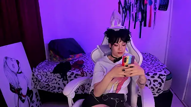 dungeongirls's cam snapshot