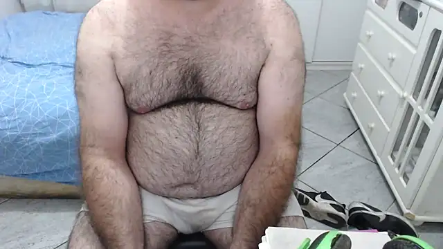 MysterBearMG live sex cam