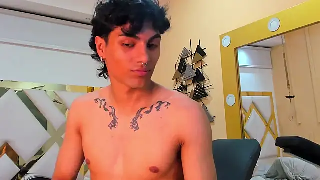 MattFiore live sex cam