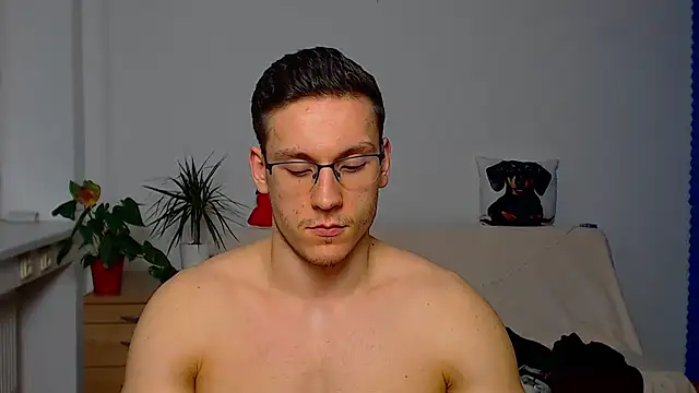 ZeinMiracles live sex cam