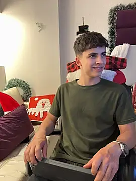 AdrianRinaldi live sex cam