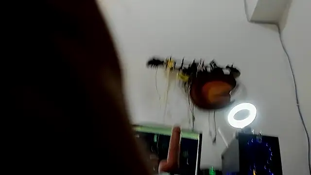 chaymae_nah_'s cam snapshot