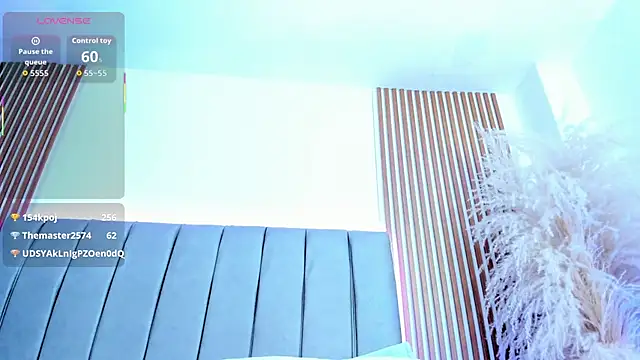 naishaa_'s cam snapshot