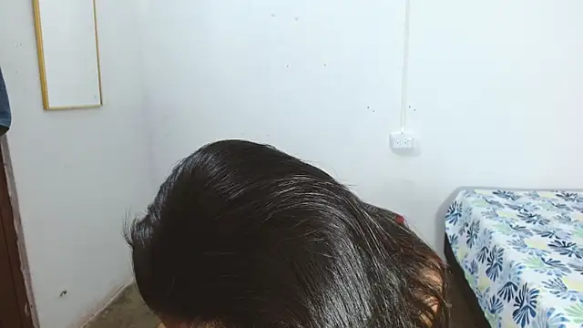 Thalian's cam snapshot