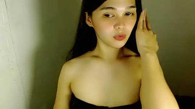 sluttyLeila live sex cam