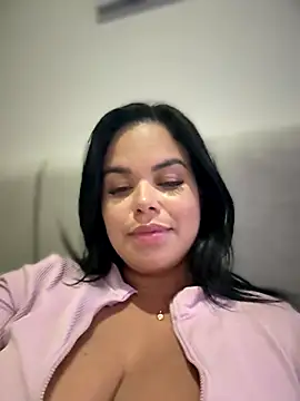 AliceStarshine's cam snapshot