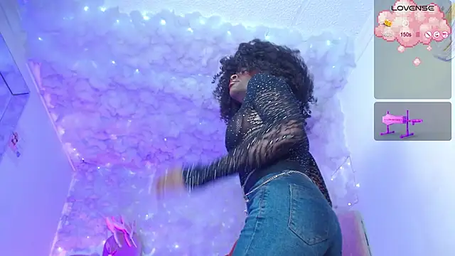 puca_ebony's cam snapshot