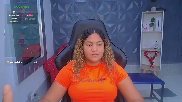 Cristal_War's cam snapshot