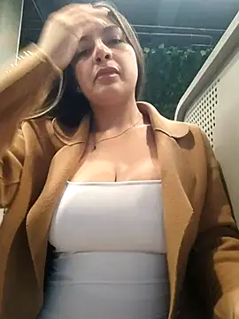 alana_69's cam snapshot