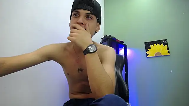 dilan_hott_'s cam snapshot