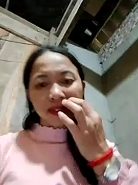 TRIEUTRIEU20's cam snapshot