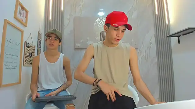 BOYS_OF_MILAMBER's cam snapshot