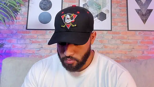 Chris_Varden's cam snapshot