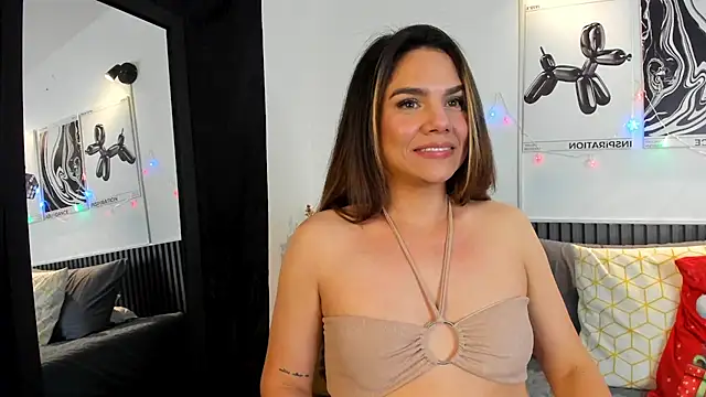 Cloe_Bonne's cam snapshot