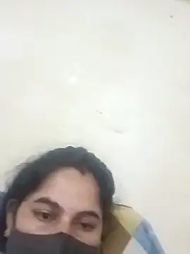 JULEE-740's cam snapshot