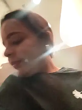 Julieth_hot-69's cam snapshot