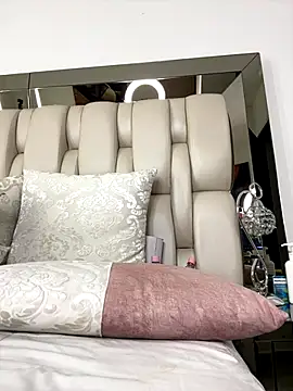 ALISSON_FOXXX1 live sex cam