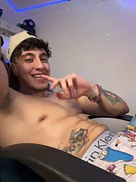 strongboy_ live sex cam