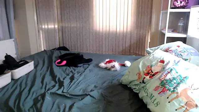 Arseralian_Cougar's cam snapshot