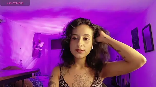 atenea_dragon__'s cam snapshot