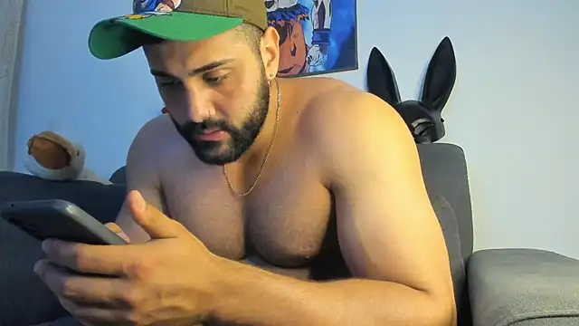 ETHAN_ROX live sex cam