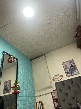 SALOME_KORLAND's web cam