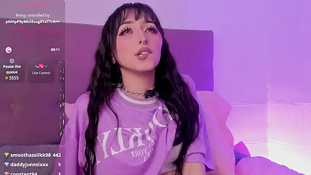 v1cky_'s cam snapshot